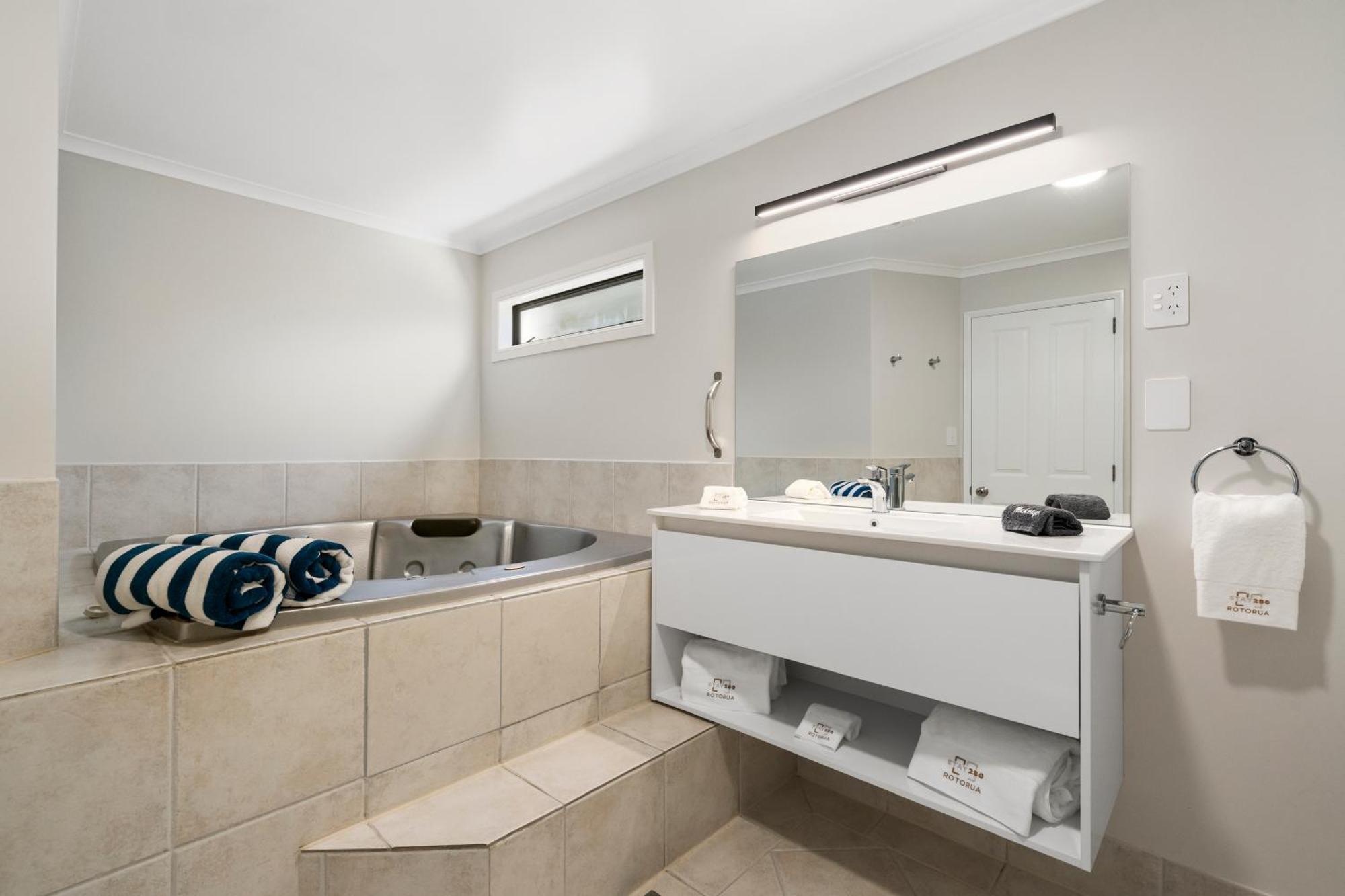 Stay 280 & Stay 284 Rotorua - Refurbished Modern Accommodation Exteriör bild