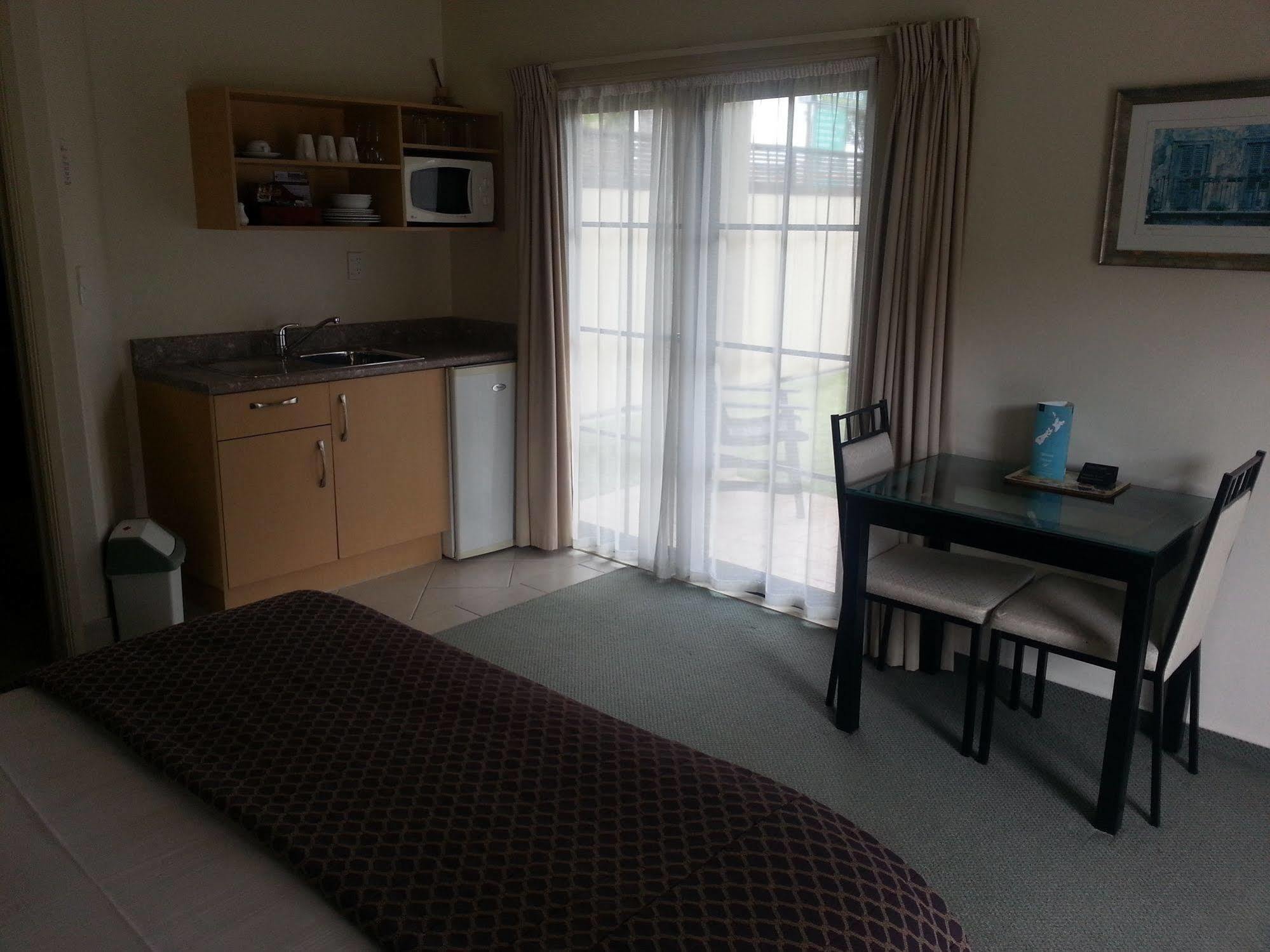 Stay 280 & Stay 284 Rotorua - Refurbished Modern Accommodation Exteriör bild